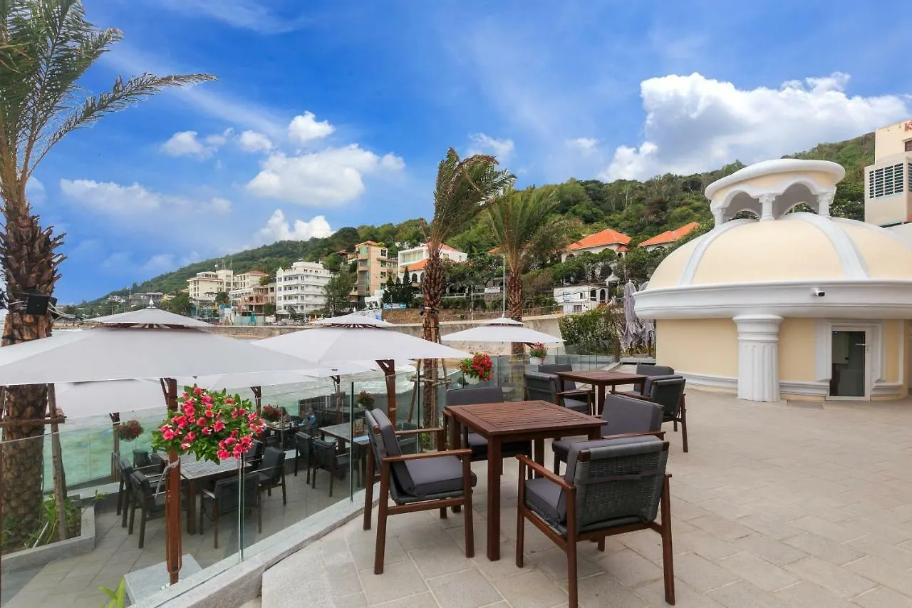 Marine Hotel & Apartment Vung Tau 2*,